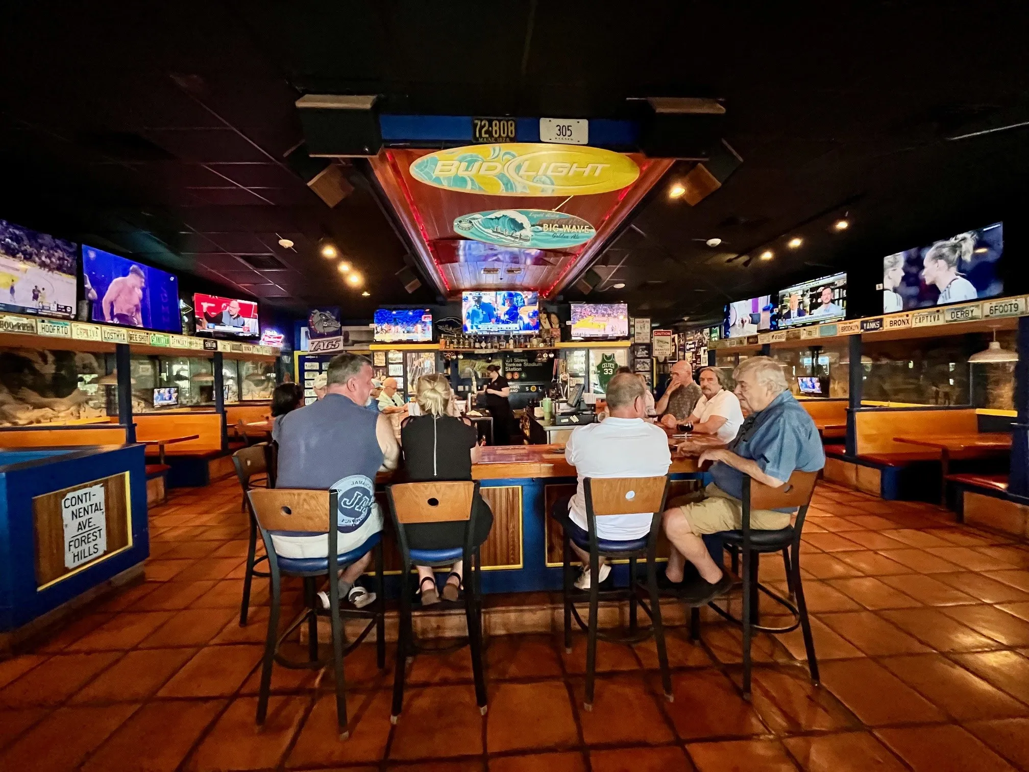 The Sanibel Grill | Sports bar in Sanibel Island, Florida | Seafood ...